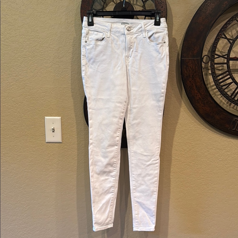 Old Navy White Skinny Jeans Distressed Casual